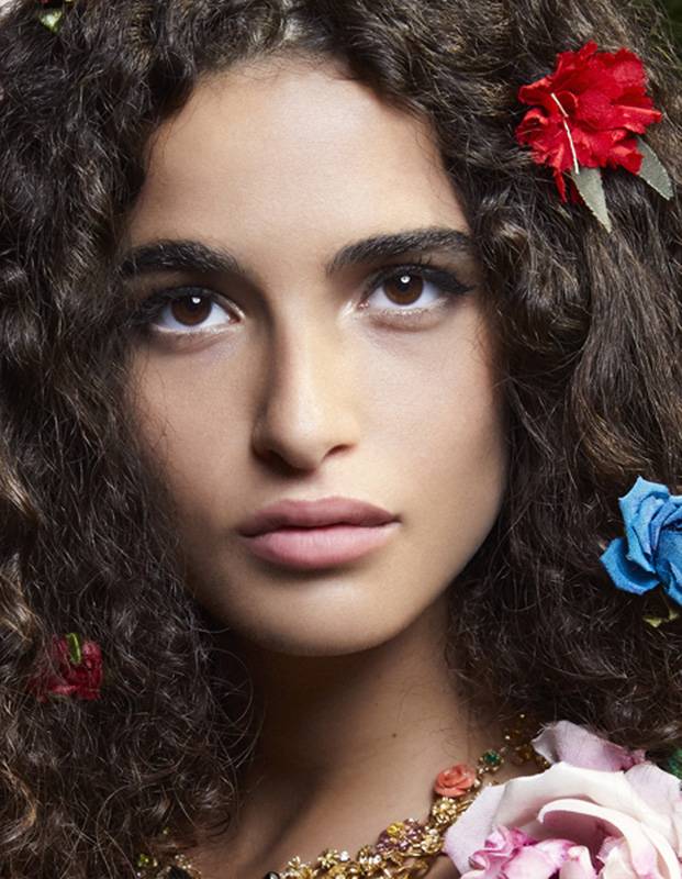 في كواليس عروض أزياء 