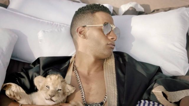 هكذا استعرض محمد رمضان ممتلكاته الثمينة!