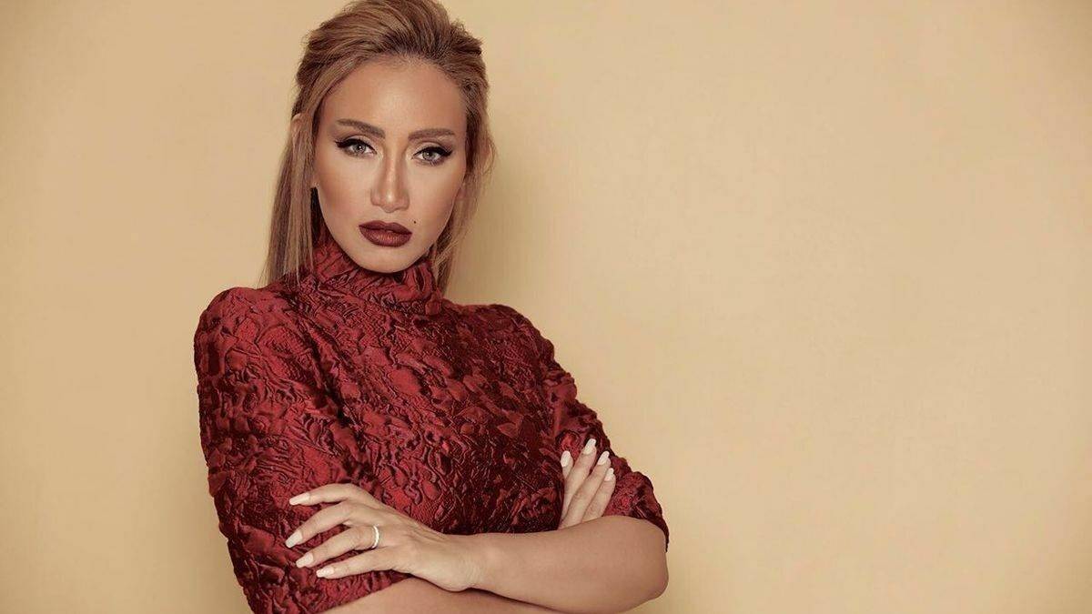 بالفيديو - ريهام سعيد داخل عيادة تجميل ... وهذا ما فعلته في وجهها
