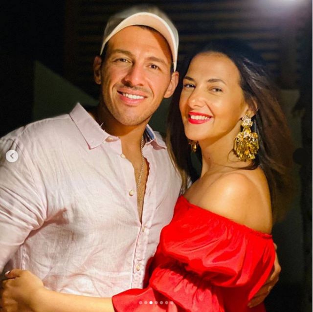 بجلسة تصوير رومانسية... دنيا سمير غانم تحتفل بعيد ميلاد زوجها