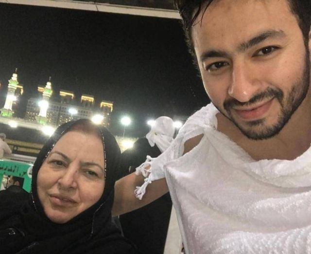 بهذه الطريقة تجاوز حمادة هلال أحزانه على رحيل والدته