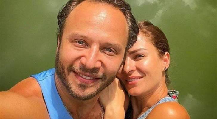 سوسن ارشيد بإطلالة جريئة بعدسة زوجها مكسيم خليل