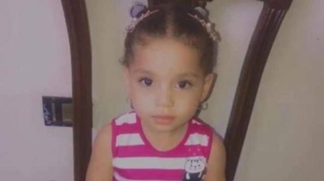 قصة الطفلة كنزي التي غابت عن أهلها ستة أيام ومفاجأة العثور عليها