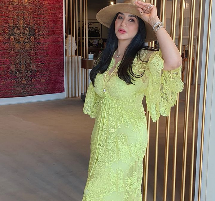 بالفيديو -  لجين عمران تكشف امتلاكها متجر أحذية في منزلها وتُتهم بالتبذير