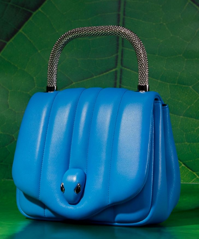 إليك سعر حقيبة Ambush X Bvlgari الجديدة