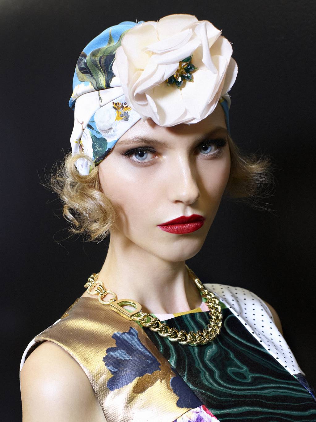 مكياج مميّز خلال عرض ازباء مجموعة 