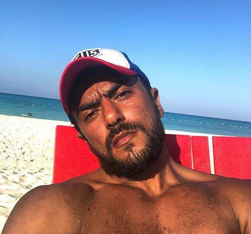 بالفيديو - أحمد العوضي يكشف أسرار زواجه من ياسمين عبد العزيز وفارق السنّ بينهما.. وسبب طلبها الطلاق