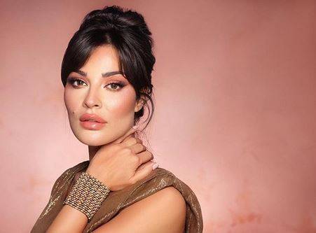 نادين نسيب نجيم تقع في الخطأ بسبب فيديو عن الارتباط
