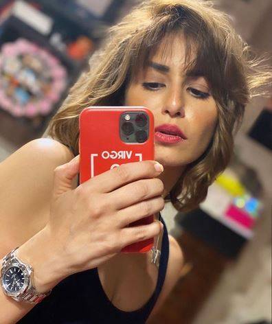 منة فضالي تثير حيرة الجمهور برسالة غريبة