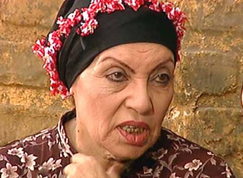 بالفيديو - رجاء حسين تعلق على سيارة ياسمين وتعرضها للنقد الجارح: 
