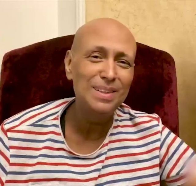 بالفيديو – جمال يوسف ينهار بالبكاء أثناء حديثه عن حالته بعد إصابته بسرطان البلعوم