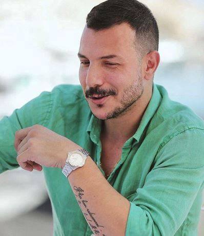 بالصور - إبنة باسل خياط كبرت وباتت نسخة عن شقيقها.. تعرفوا إليها