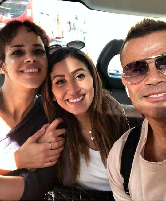 بعد الترويج لصفحتها على 