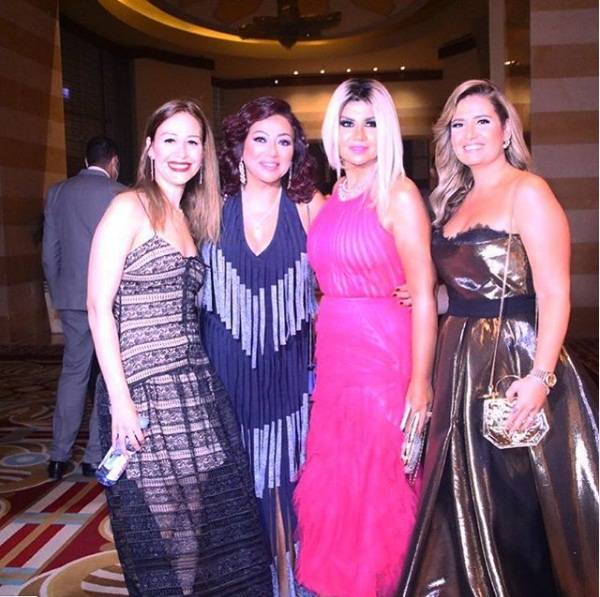 هنا شيحة وبوسي شلبي ومنة شلبي في حفل زفاف أمير شاهين