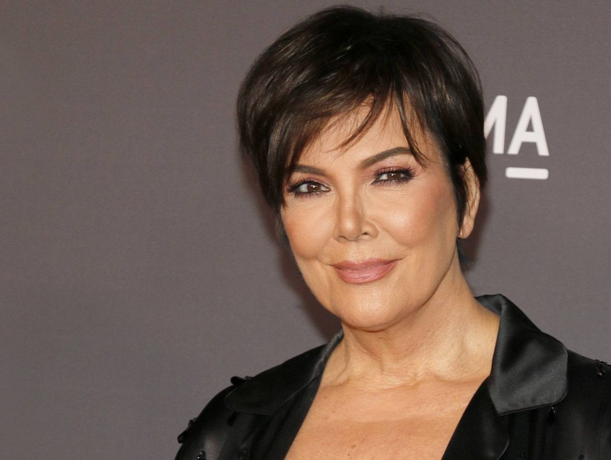 والدة كيم كرداشيان في مأزق كبير... حارسها الشخصي يرفع دعوى تحرش