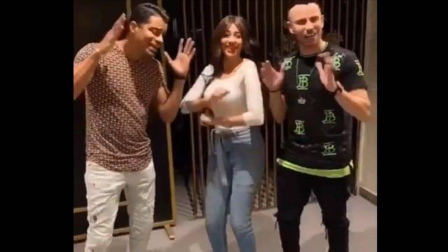 بالفيديو - بعد تأجيل محاكمتها.. منار سامي تثير ضجة بالرقص مع حسن شاكوش