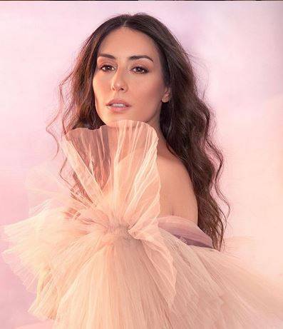 بالفيديو - هبة طوجي حديث السوشيال ميديا بعد بكائها حزناً على لبنان