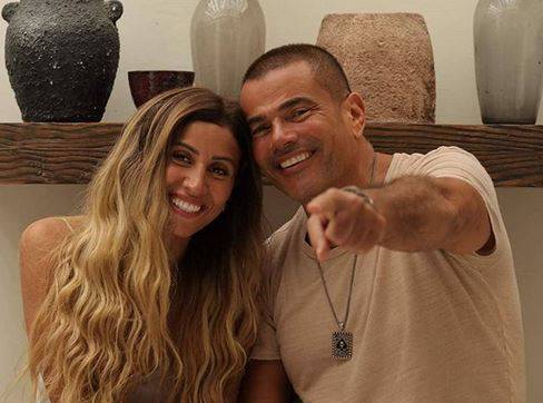 بالفيديو - عمرو دياب حديث السوشيال ميديا بعفويته وما فعله في كواليس زفاف أمير شاهين