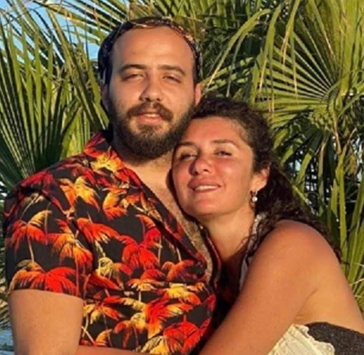 ظهور نادر لنجل غادة عادل الأكبر .. شاهدوا كيف أصبح شاباً