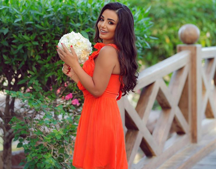 بالصور – شقيقة ديمة الجندي الصغرى تسرق الأضواء بجمالها في يوم زفافها