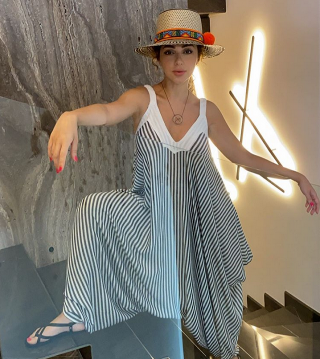 بالفيديو - إطلالة ميريام فارس تثير حيرة الجمهور وتدفعه إلى التساؤل عن حملها مجدداً