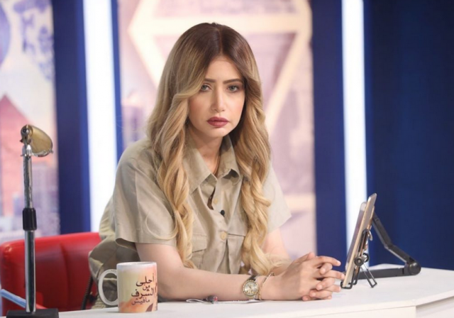 للمرة الأولى مي العيدان تكشف قصة وفاة والدتها بسبب الإهمال