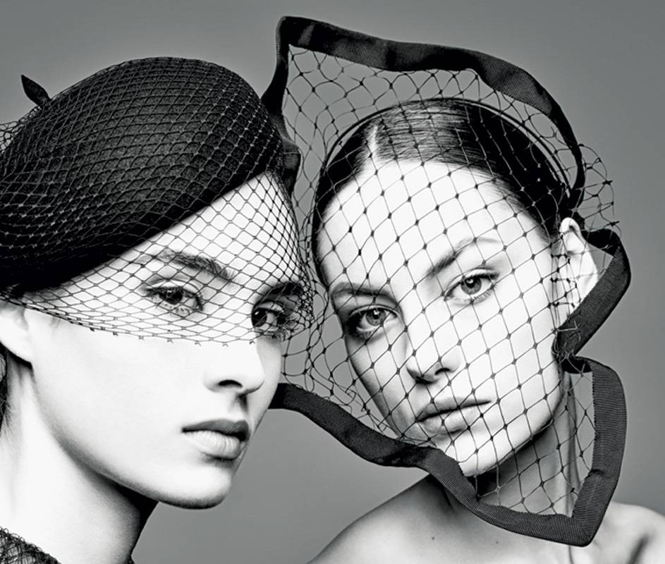 ‏DIOR HATS... قبّعات ديور: من كريستيان ديور  إلى ستيفن جونز