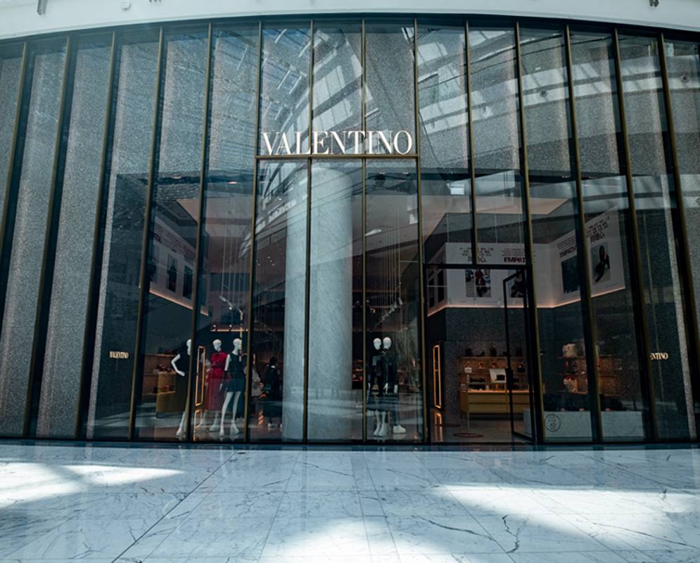 فالنتينو ومجموعة الخريف والشتاء: التناقض الجميل