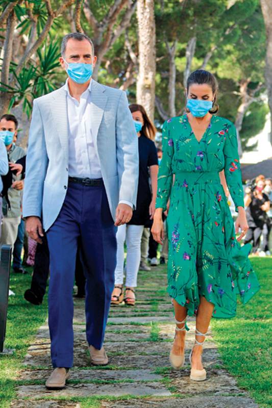 الملكة ليتيسيا الإسبانية: أيقونة الموضة العصرية