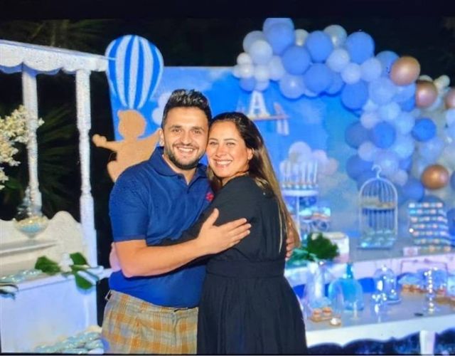 مصطفى خاطر وزوجته