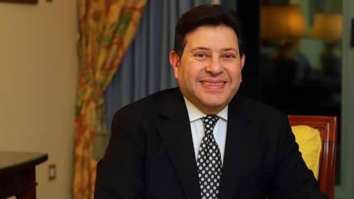 بالفيديو - هاني شاكر يبكي على الهواء بعد تذكر ابنته