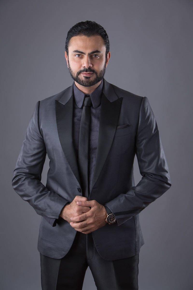 بالصور - نجاة الفنان محمد كريم من الموت في حادث سير