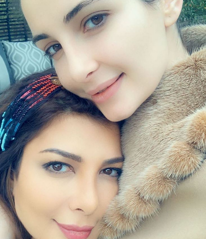 بالصورة – بعد سخرية والدتها... شام الذهبي تقدّم هذه الهدية لياسمين صبري