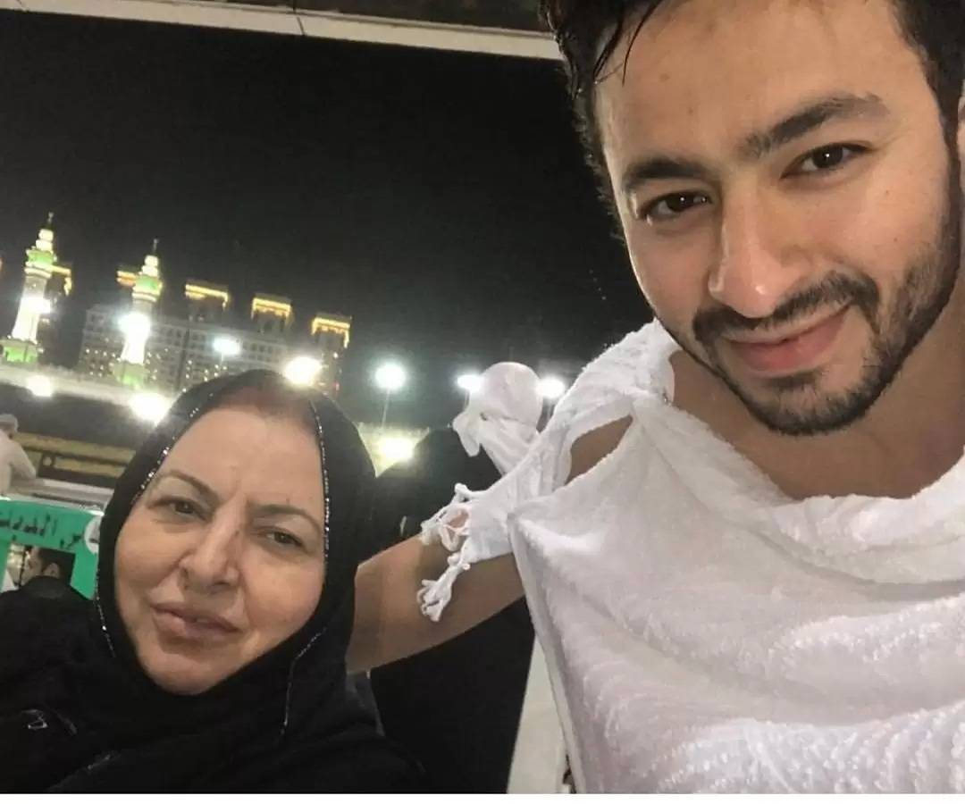 بالفيديو - إنهيار حمادة هلال بالبكاء على الهواء ويكشف وصية والدته