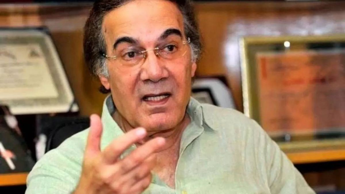 عمرو محمود ياسين يكشف حقيقة وصية والده الأخيرة