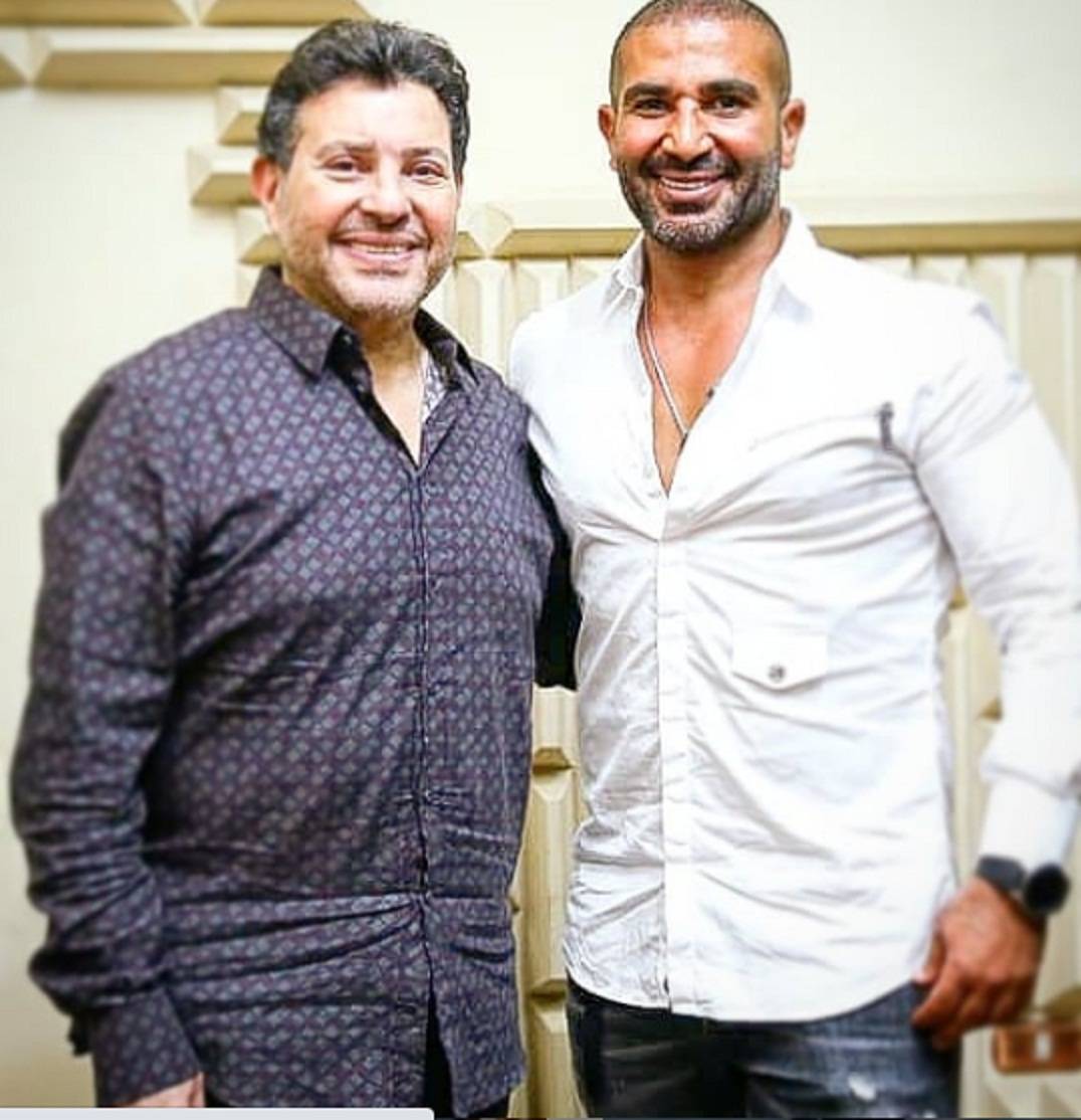 هاني شاكر يفاجئ جمهوره بدويتو مع أحمد سعد