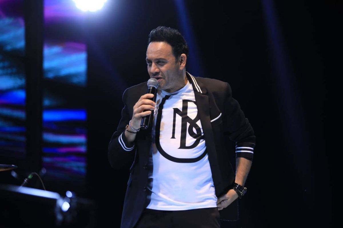 مصطفى قمر يلحق بتامر حسني ويلغي حفله بالجونة