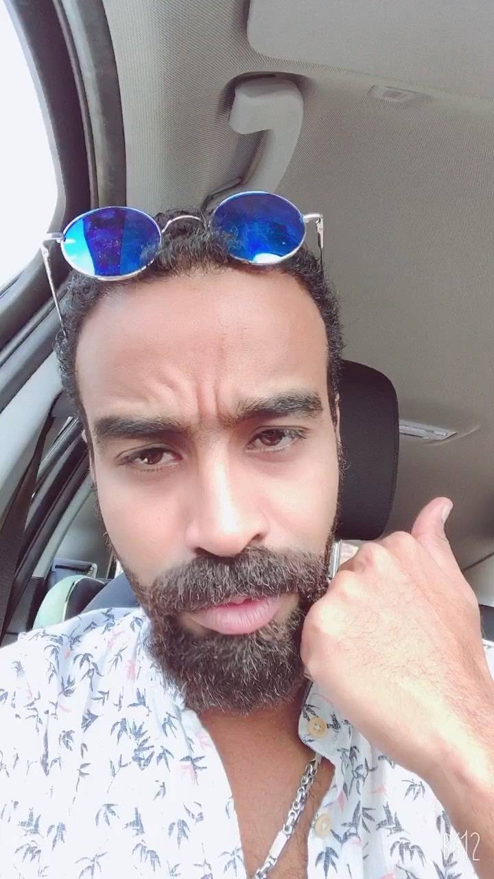 بالفيديو - محمود الليثي يعلن تعافيه وأسرته من كورونا