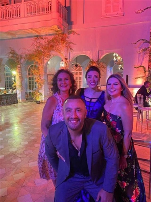 يسرا وأحمد السقا وشيريهان أبو الحسن في زفاف درة