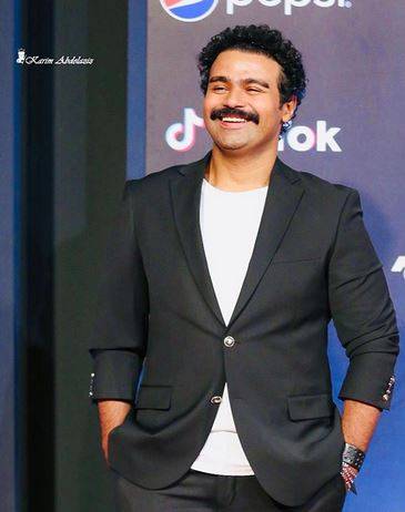 فيديو طريف لإسلام ابراهيم في أوتيل بالجونة