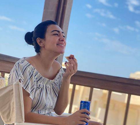 هجوم على مريهان حسين بسبب صورة... وتُجبَر على حذف التعليق!