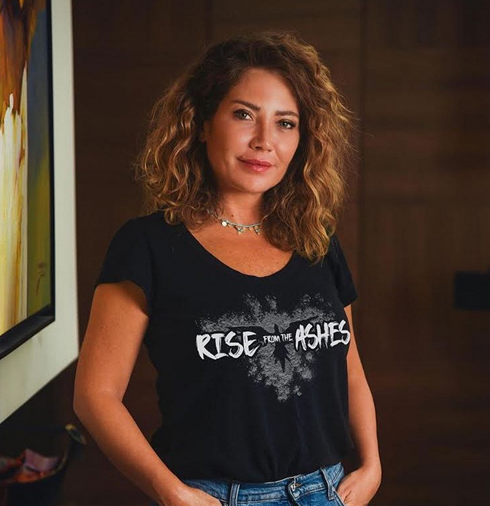 الجمهور يسترجع صورة من مراهَقة سلافة معمار... هل تغيّرت كثيراً؟