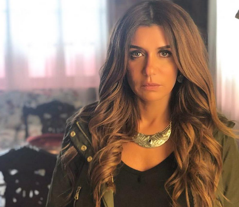 بالفيديو – فستان ورقص غادة عادل الجريئان في حفل زفاف درّة يثيران الانتقادات