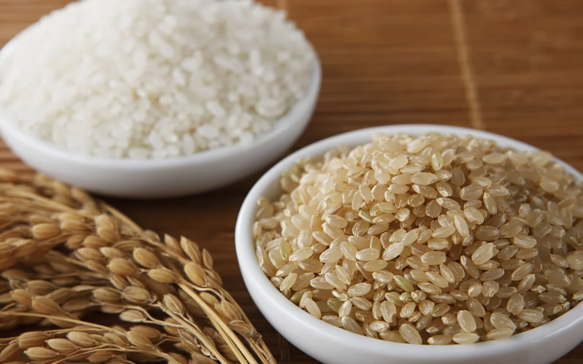 هل يساعد الأرز البنّي على خسارة الوزن فعلاً؟