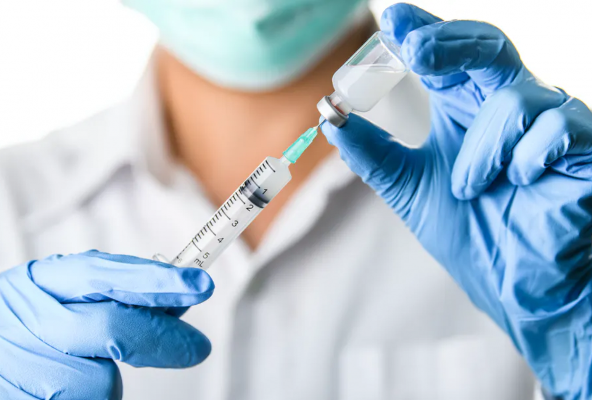 طبيبة تثير الجدل بشأن لقاح كورونا... هل يغير الحمض النووي؟!