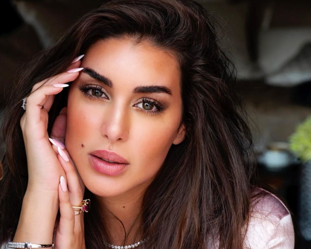 بالفيديو - ياسمين صبري تكشف طريقة تعاملها مع الشائعات حول حملها ووزنها