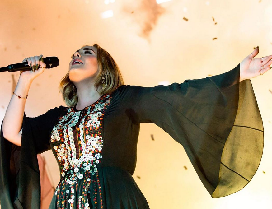 أديل تعلن رفضها أن تصبح مثل بنات كرداشيان لهذا السبب