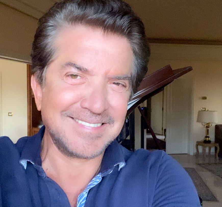 بالصورة – كيف كان شكل وليد توفيق في طفولته؟