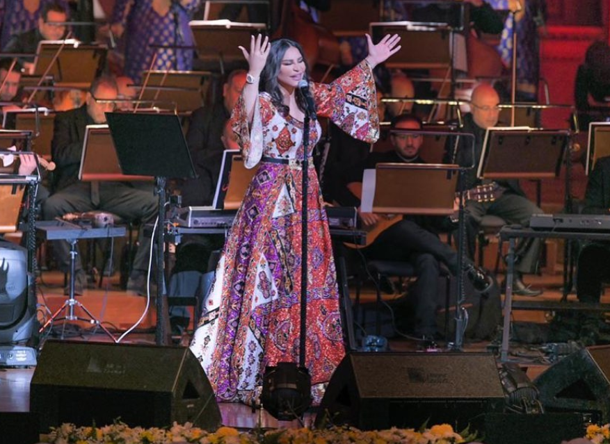 بعد تعليقه الساخر على تلقيها لقاح كورونا... أحلام ترد على راغب علامة