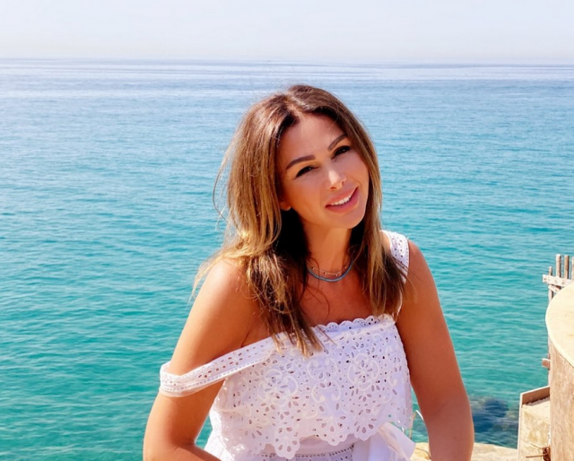 بالصور – زوجة عاصي الحلاني تفاجئ الجميع بطريقة ممارستها للرياضة